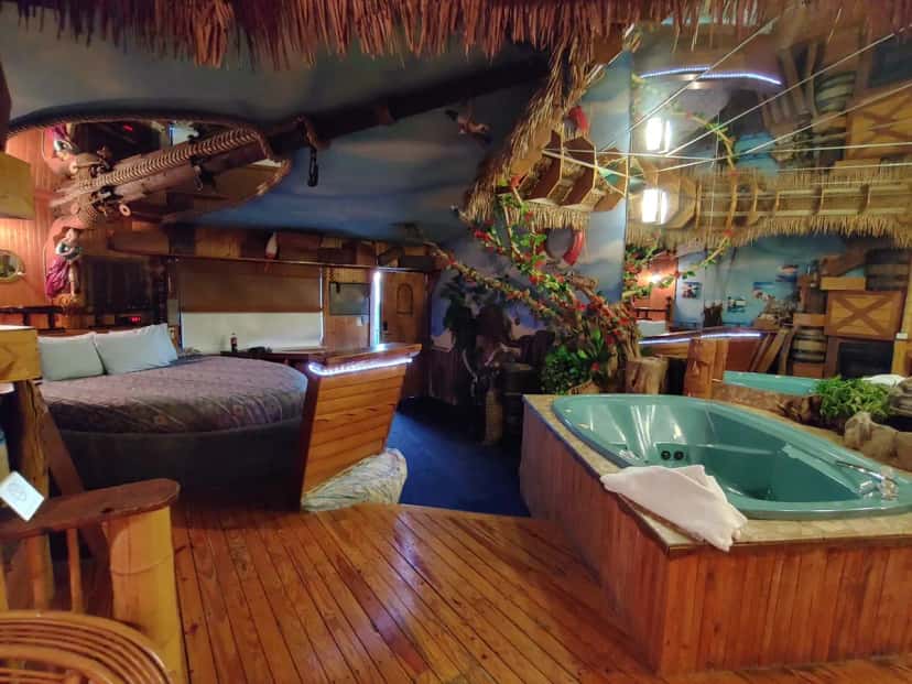 In-room hot tub at Feather Nest Inn in Cherry Hill, NJ