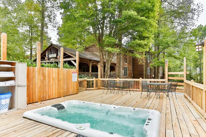 Private outdoor hot tub at Forrest Hills Resort