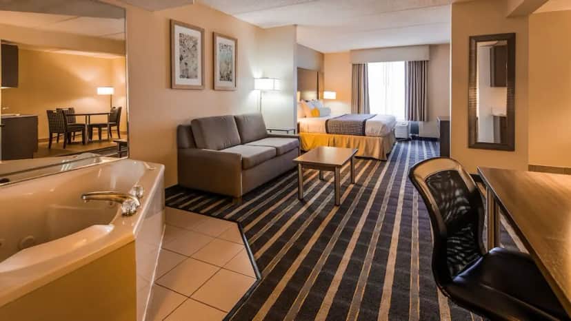 Private in-room jacuzzi in the Deluxe Room, 1 King Bed, Non Smoking, Jetted Tub at Four Points by Sheraton College Park Atlanta Airport