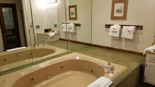 Jetted bathtub at French Lick Springs Villas