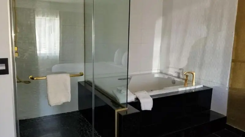 Glen Capri Burbank Universal hotel photo 1 in Glendale, California