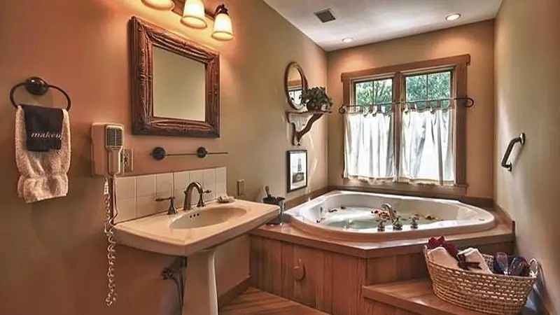 Hotels with jacuzzi in room in Rockbridge