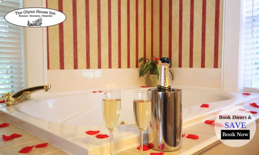Private in-room jacuzzi at Glynn House Inn