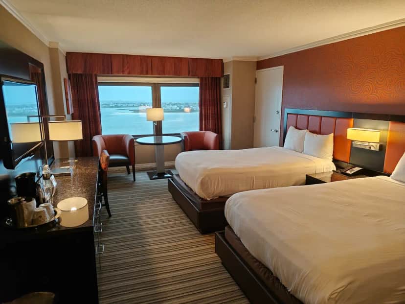 Golden Nugget Atlantic City — guest room