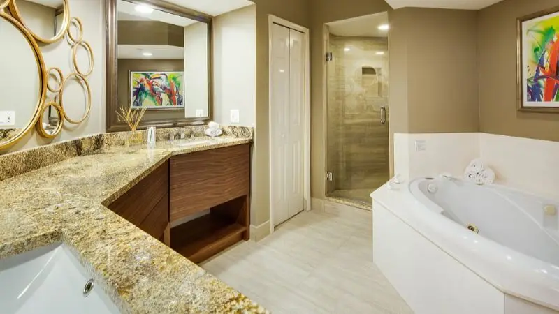 Hotels with jacuzzi in room in Fort Myers Beach