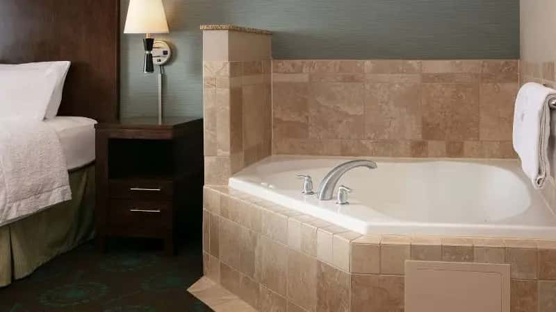 Hampton Inn & Suites Lincoln – Northeast I-80 hotel photo 1 in Lincoln, Nebraska