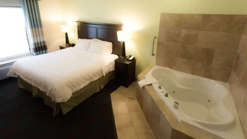 Hampton Inn & Suites Middlebury hotel photo 1 in Middlebury, Indiana