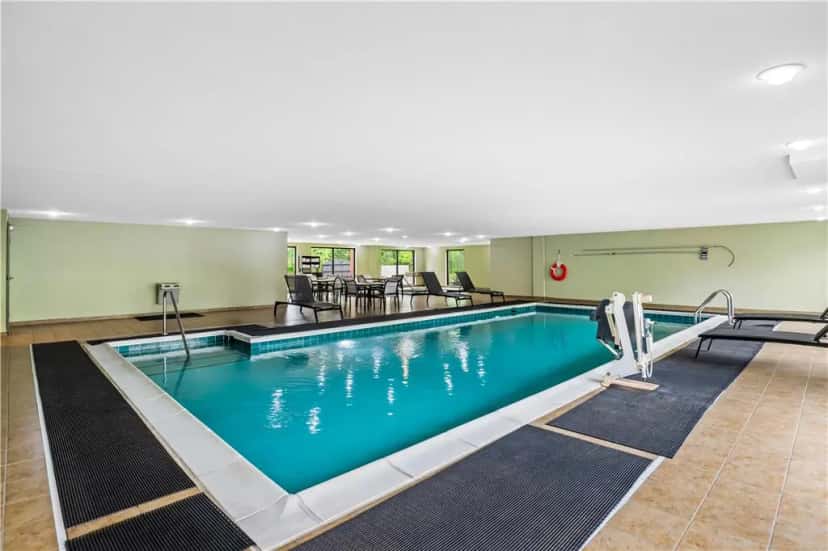 In-room hot tub at Hampton Inn & Suites Richmond/Virginia Center in Glen Allen, VA