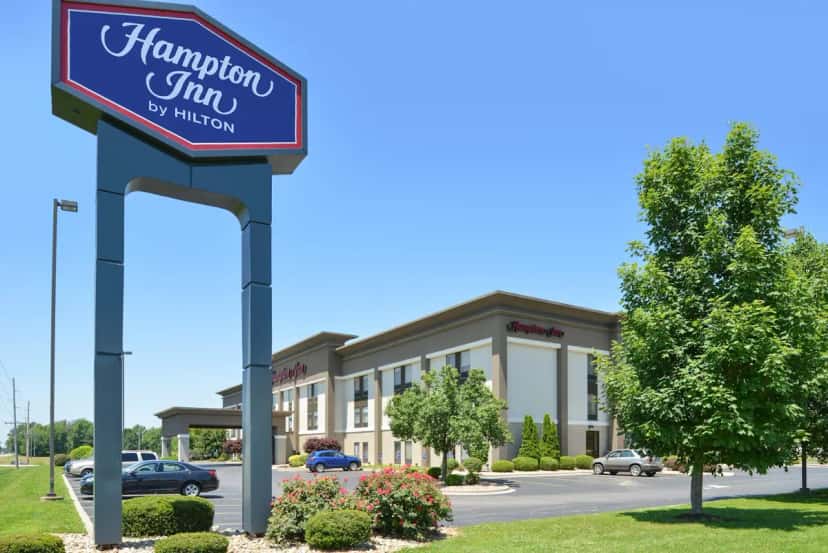 In-room hot tub at Hampton Inn Carbondale in Carbondale, IL