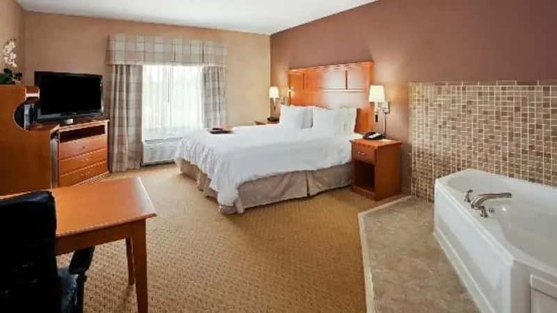 Hampton Inn Detroit/Utica – Shelby Township hotel photo 1 in Shelby Township, Michigan