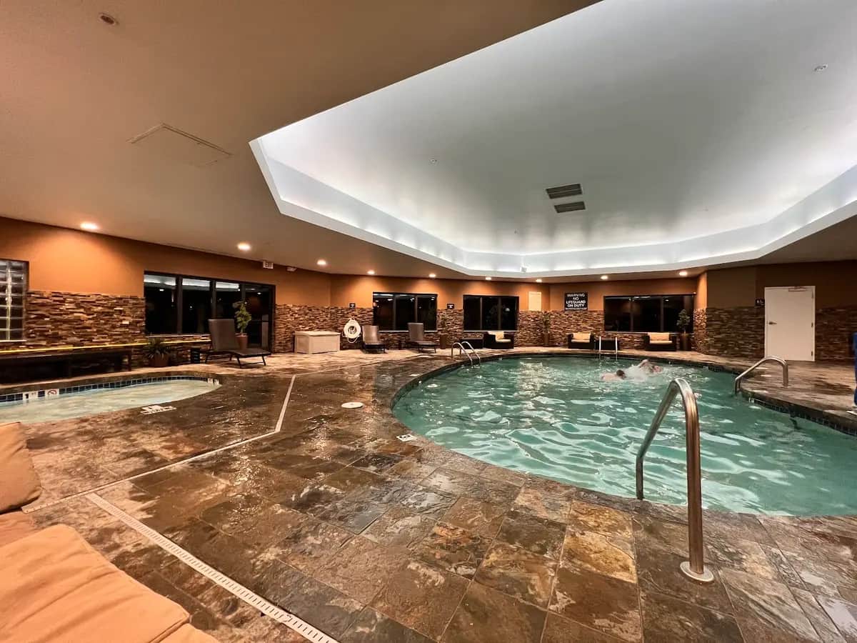 Shared indoor hot tub at Hampton Inn Fort Smith