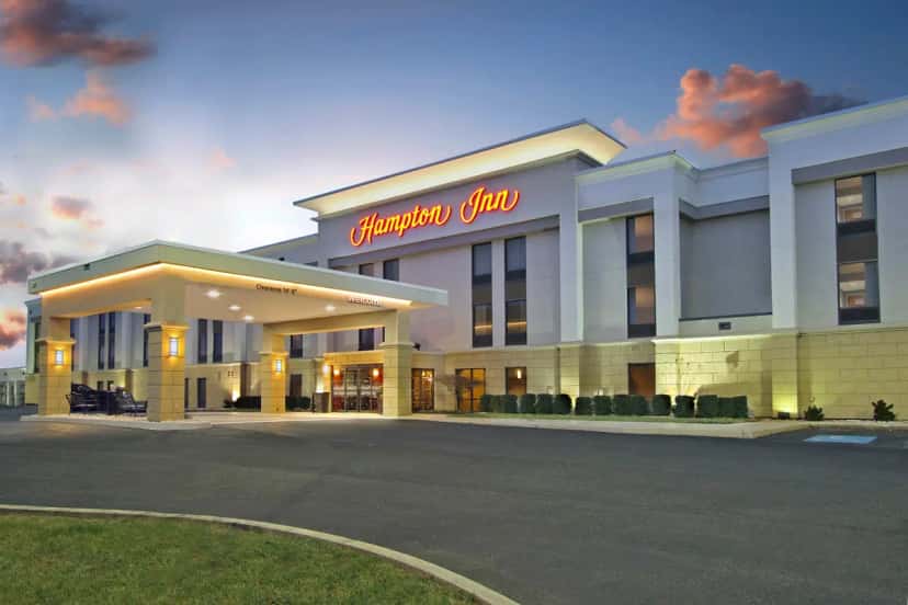 In-room hot tub at Hampton Inn Hagerstown-I-81 in Hagerstown, MD