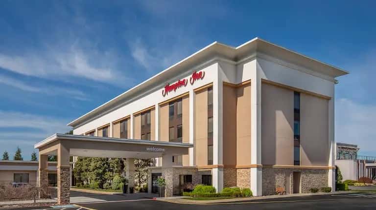 Hampton Inn Rehoboth Beach — exterior