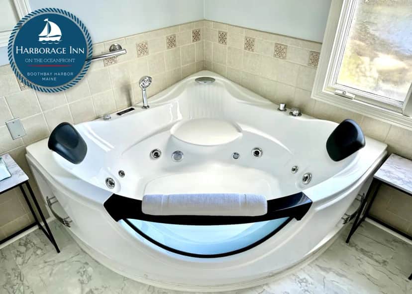 Private in-room jacuzzi tub at Harborage Inn on the Oceanfront