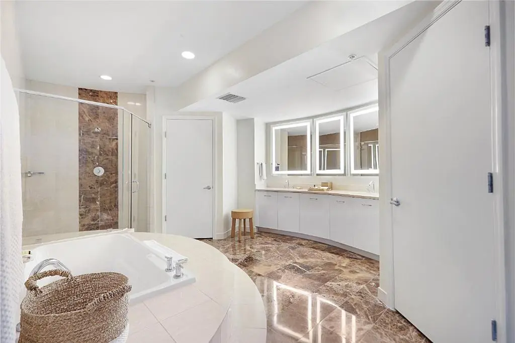 Private in-room jacuzzi tub in the Presidential Suite at Hilton Fort Lauderdale Beach Resort