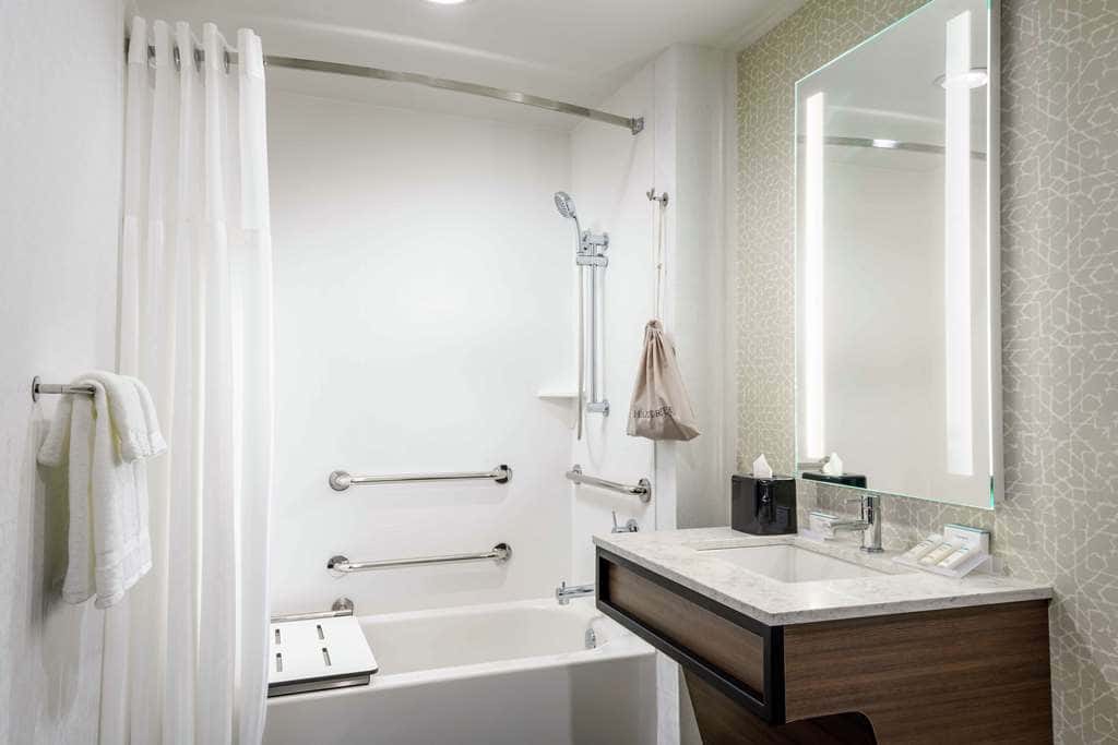 Deep soaking bathtub at Hilton Garden Inn Annapolis Downtown