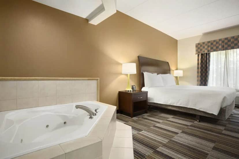 Hilton Garden Inn Charlotte/Mooresville — view