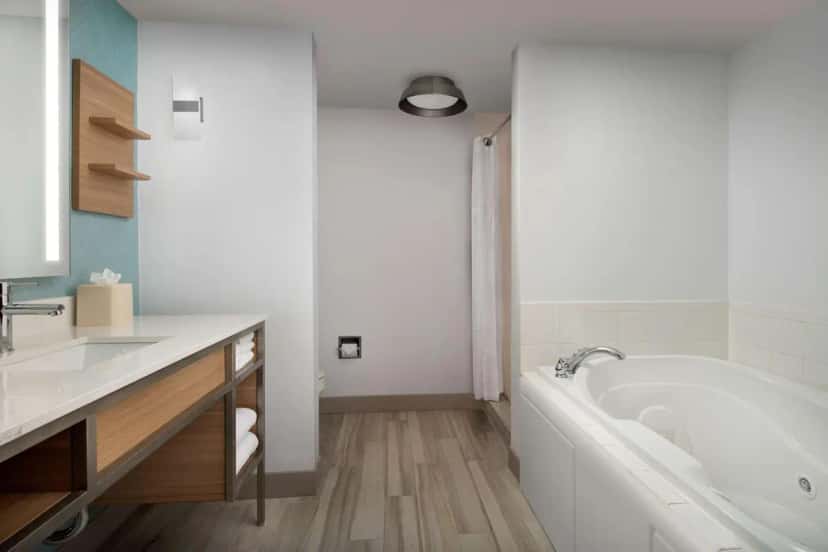 In-room jacuzzi tub at Hilton Garden Inn Dallas/duncanville in Duncanville, TX