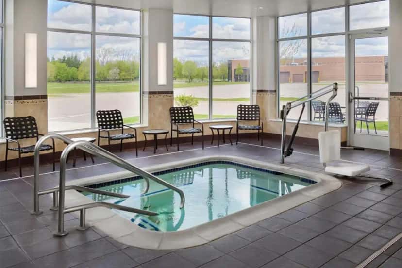 In-room hot tub at Hilton Garden Inn Detroit Troy in Troy, MI