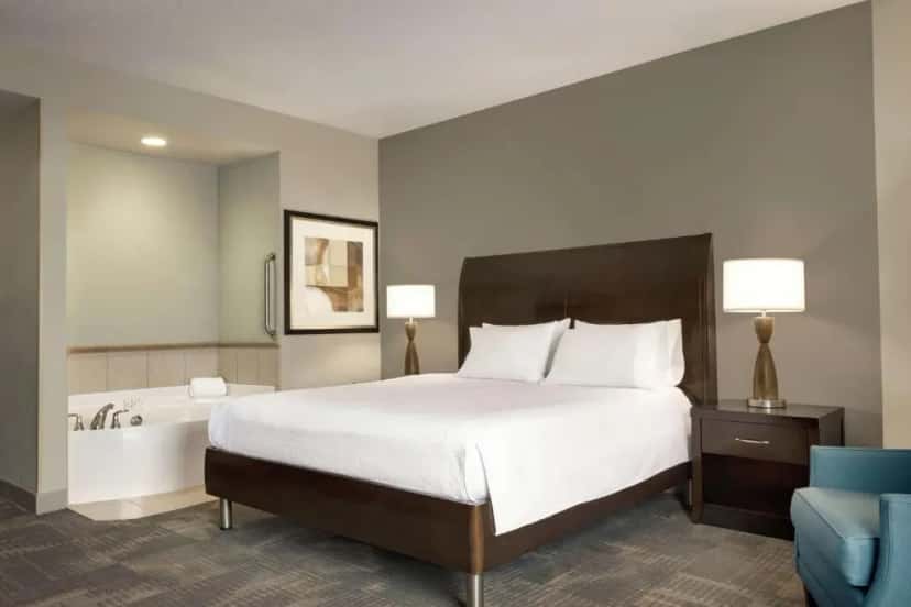 In-room jacuzzi tub at Hilton Garden Inn Minneapolis Downtown in Minneapolis, MN