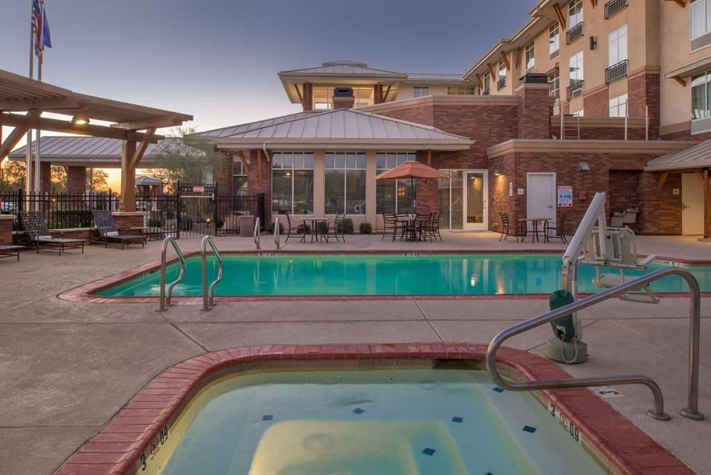 Hotels in Yuma with a jacuzzi in the room