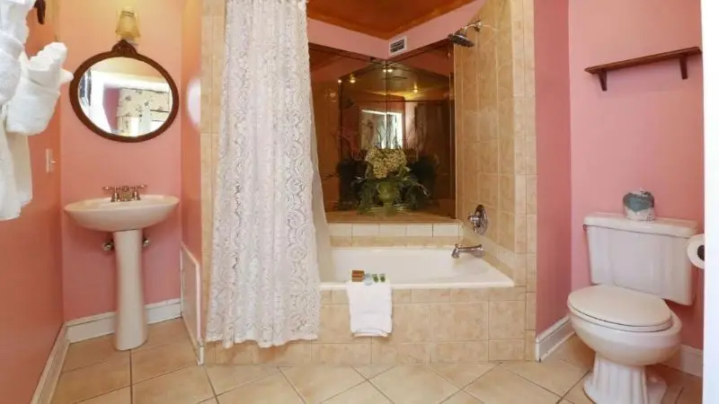 In-room hot tub at Historic Sevilla House in St. Augustine, FL