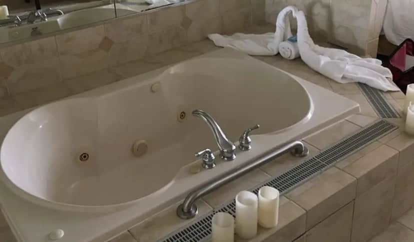 Holiday Inn Express & Suites Absecon-atlantic City Area By IHG hotel photo 1 in Absecon, New Jersey