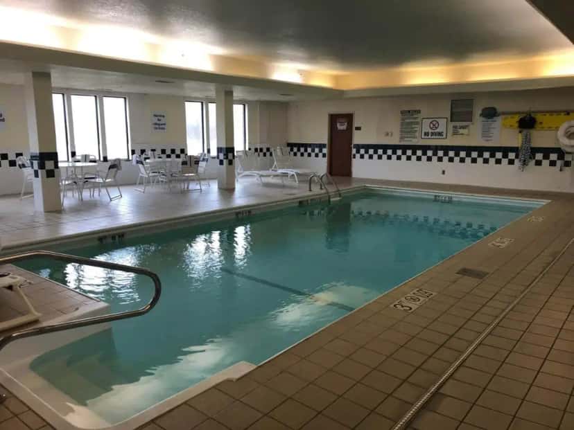 In-room hot tub at Holiday Inn Express & Suites Anderson, an IHG Hotel in Anderson, IN
