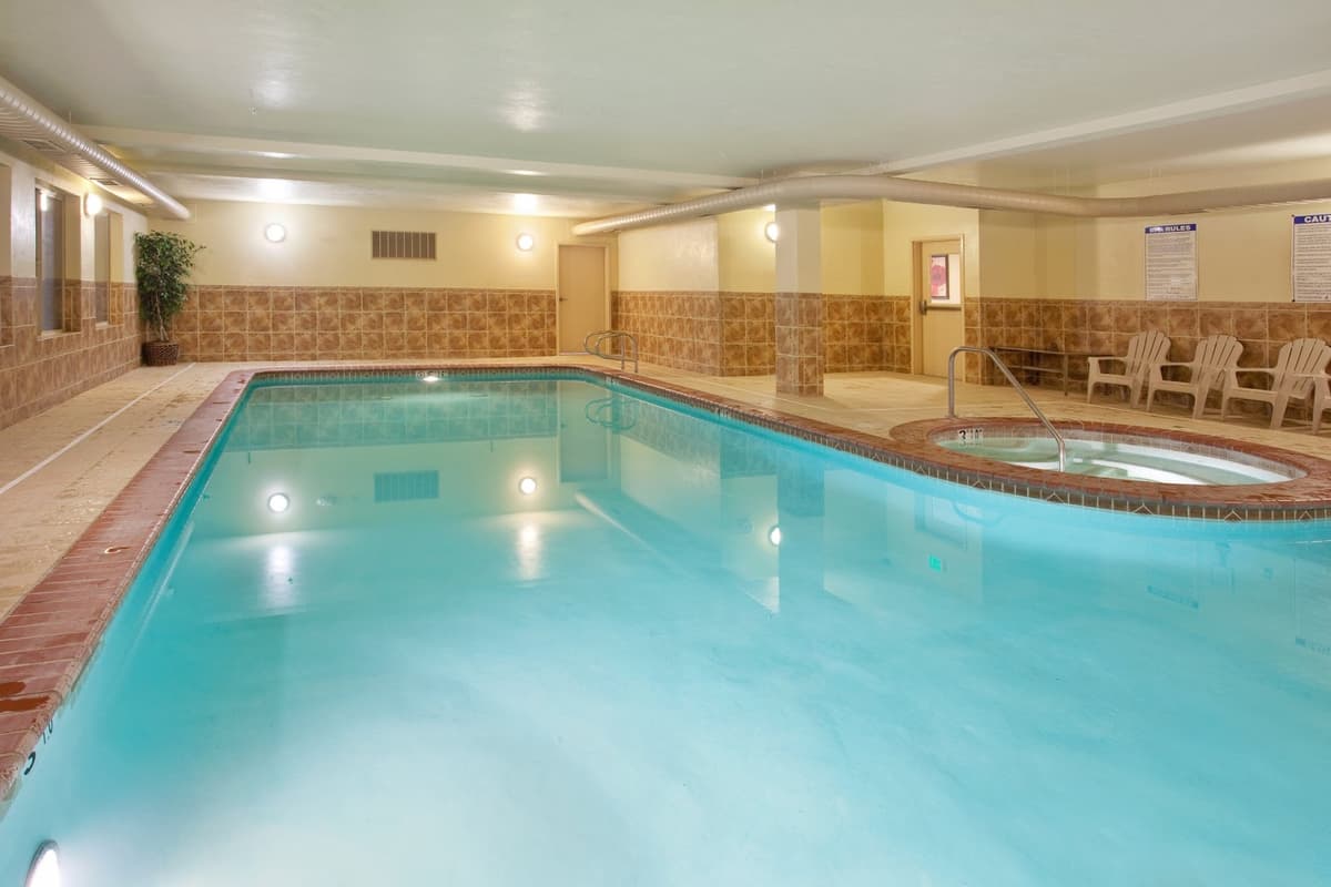 Holiday Inn Express & Suites Cedar City, an IHG hotel