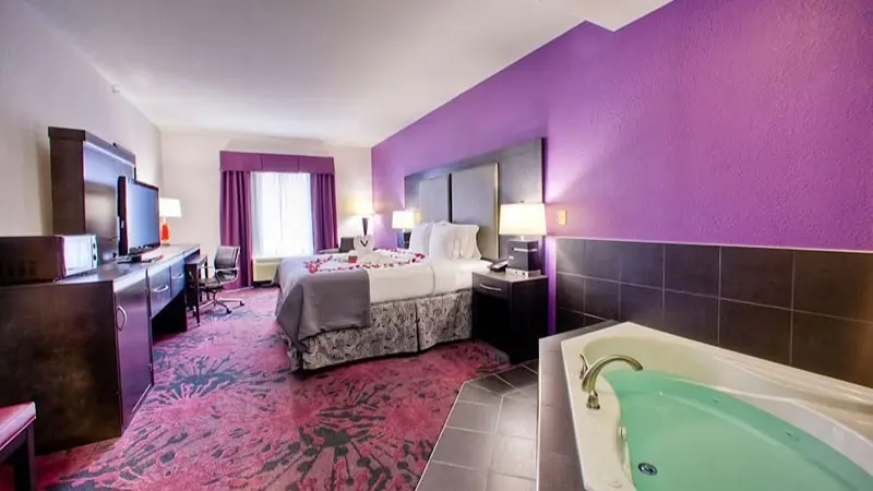 Holiday Inn Express & Suites Columbus – Polaris Parkway hotel photo 1 in Columbus, Ohio