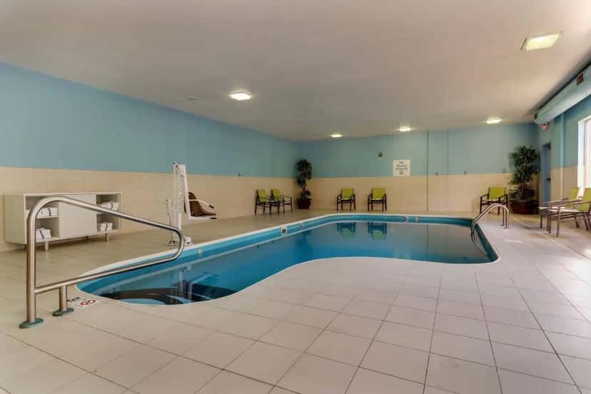 In-room hot tub at Holiday Inn Express & Suites Dayton-Centerville, An IHG Hotel in Centerville, OH