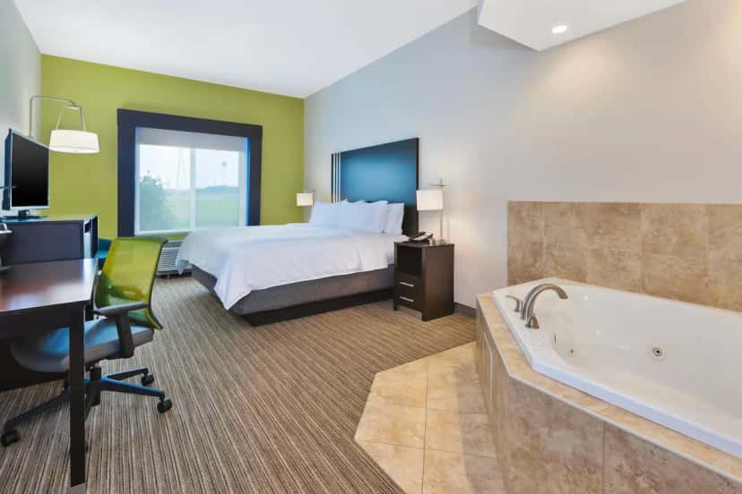 Jetted whirlpool tub at Holiday Inn Express & Suites Effingham By IHG in Effingham, IL