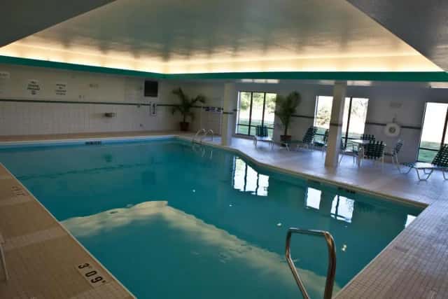 Holiday Inn Express & Suites Lansing-dimondale By IHG — guest room