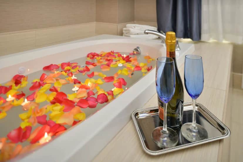 Private in-room jacuzzi at Holiday Inn Express & Suites Peekskill-lower Hudson Valley, An IHG Hotel