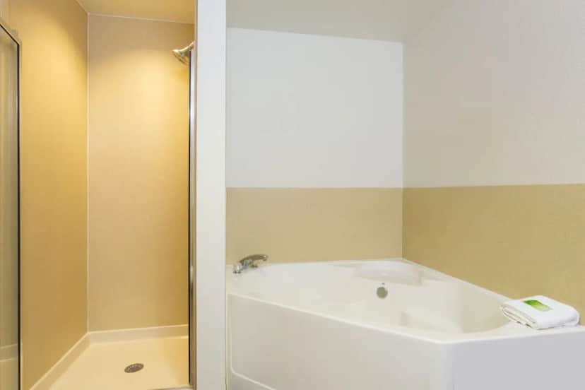 Holiday Inn Express & Suites Silver Springs-Ocala, an IHG Hotel hotel photo 1 in Silver Springs, Florida
