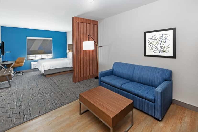 Shared indoor hot tub at Holiday Inn Express & Suites Tulsa S Broken Arrow Hwy 51 By IHG in Broken Arrow, OK