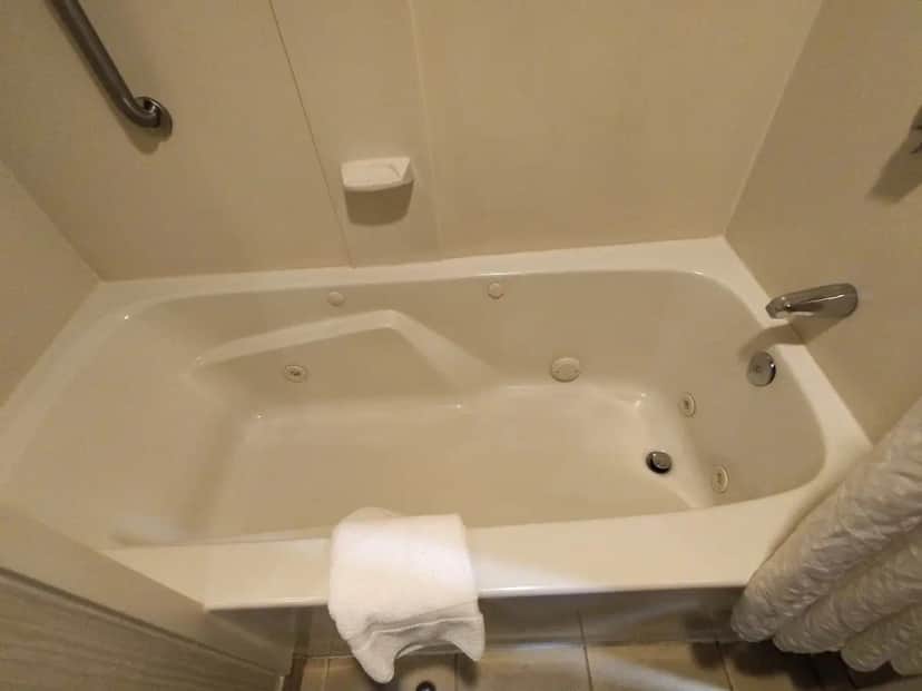 Holiday Inn Express Biddeford, an IHG Hotel hotel photo 1 in Biddeford, Maine