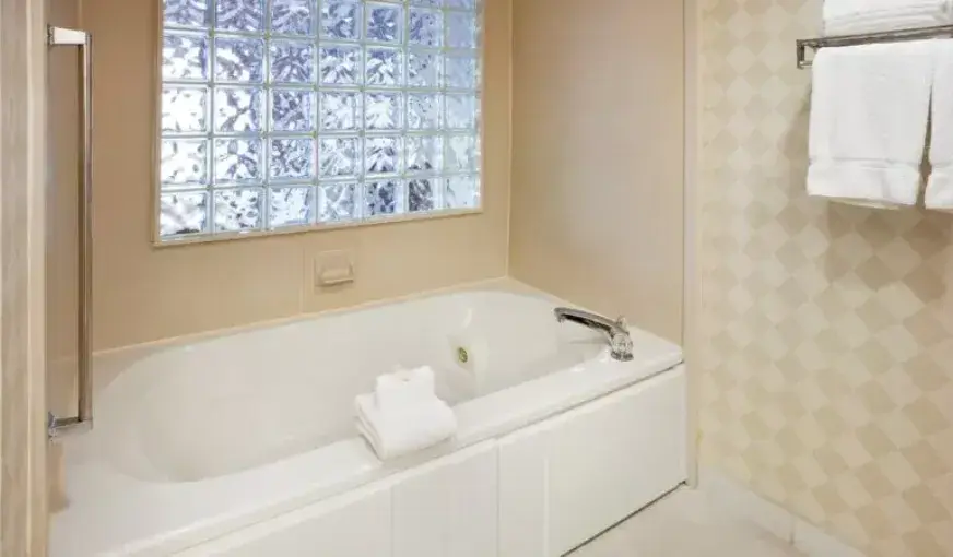 Holiday Inn Express Boone, an IHG Hotel hotel photo 1 in Boone, North Carolina