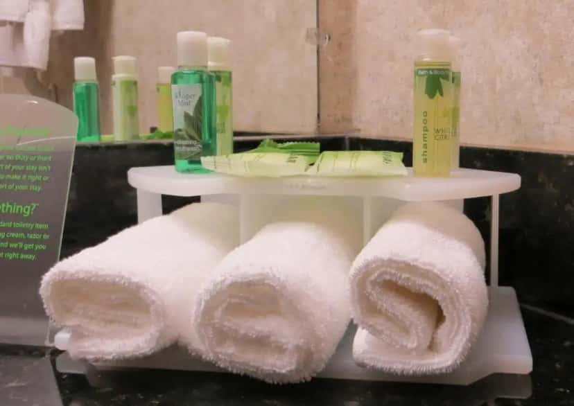 In-room hot tub at Holiday Inn Express Hotel & Suites Nogales by IHG in Nogales, AZ