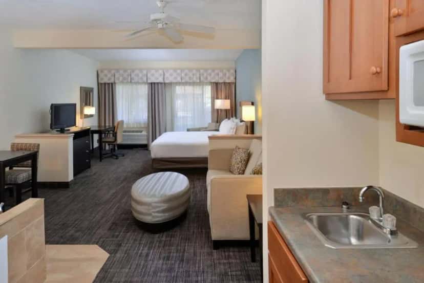 In-room hot tub at Holiday Inn Express Hotel & Suites-Saint Joseph by IHG in Benton Harbor, MI