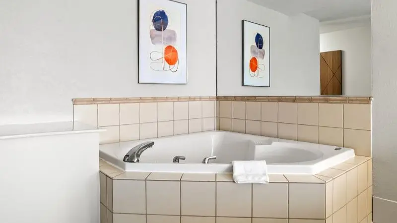 Holiday Inn Express Lapeer, an IHG Hotel hotel photo 1 in Lapeer, Michigan