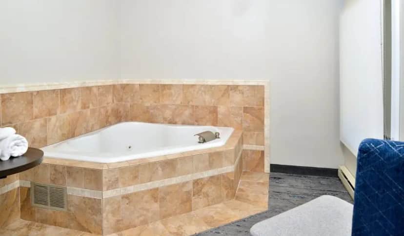 Holiday Inn Express Lewisburg/New Columbia hotel photo 1 in New Columbia, Pennsylvania