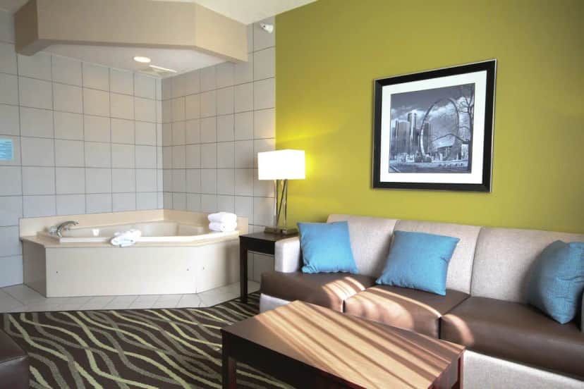 Private in-room jacuzzi at Holiday Inn Express Marshall, an IHG hotel