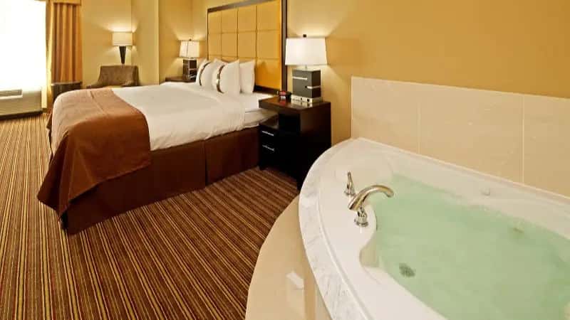 In-room hot tub at Holiday Inn Mobile – Airport in Mobile, AL