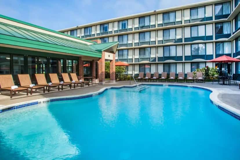 In-room hot tub at Holiday Inn Saratoga Springs, an IHG Hotel in Saratoga Springs, NY