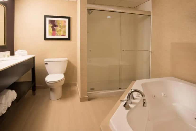 In-room hot tub at Holiday Inn Williamsport by IHG in New Columbia, PA