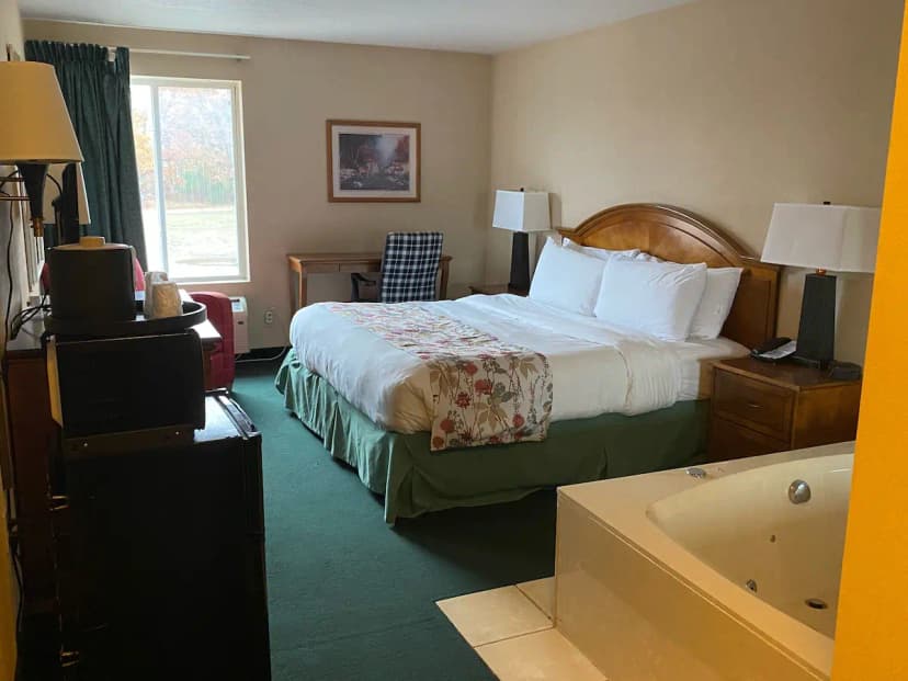 Hotels with jacuzzi in room in Indian River