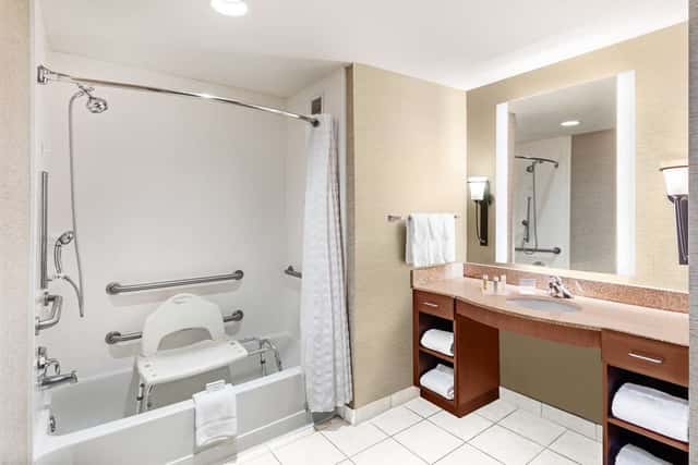 Homewood Suites by Hilton Shreveport — guest room
