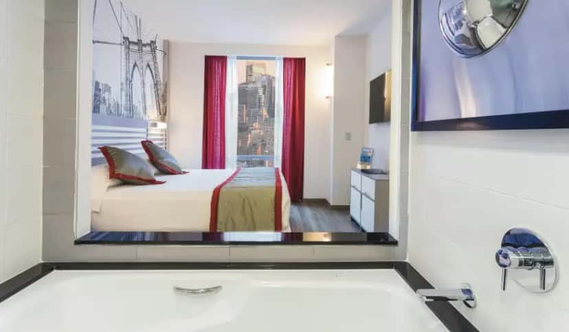 In-room hot tub at Hotel Riu Plaza New York Times Square in New York City, NY