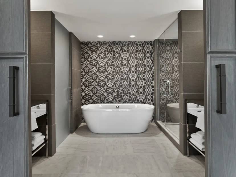 Deep soaking bathtub for the Spa King Junior Suite at Hotel Van Zandt